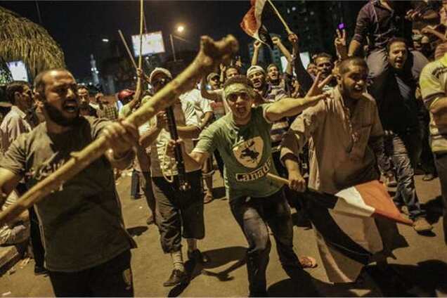 Столкновения в Египте: уже 421 погибший и более 3,5 тысяч раненных