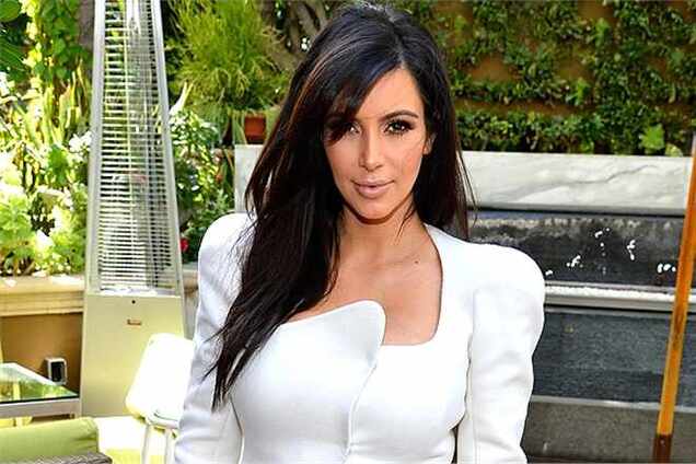 Ким Кардашян стесняется своего тела после беременности