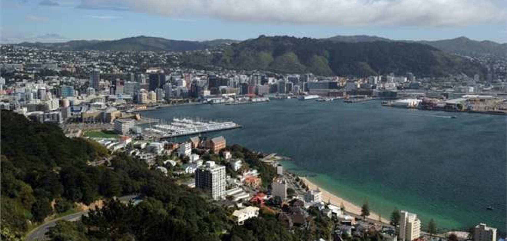 В Новой Зеландии из-за землетрясения не летают самолеты и не ходят поезда