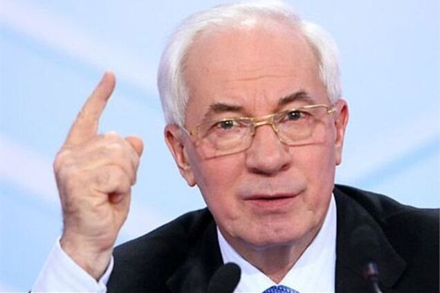 Азаров доручив перевірити всі будинки з індивідуальним опаленням