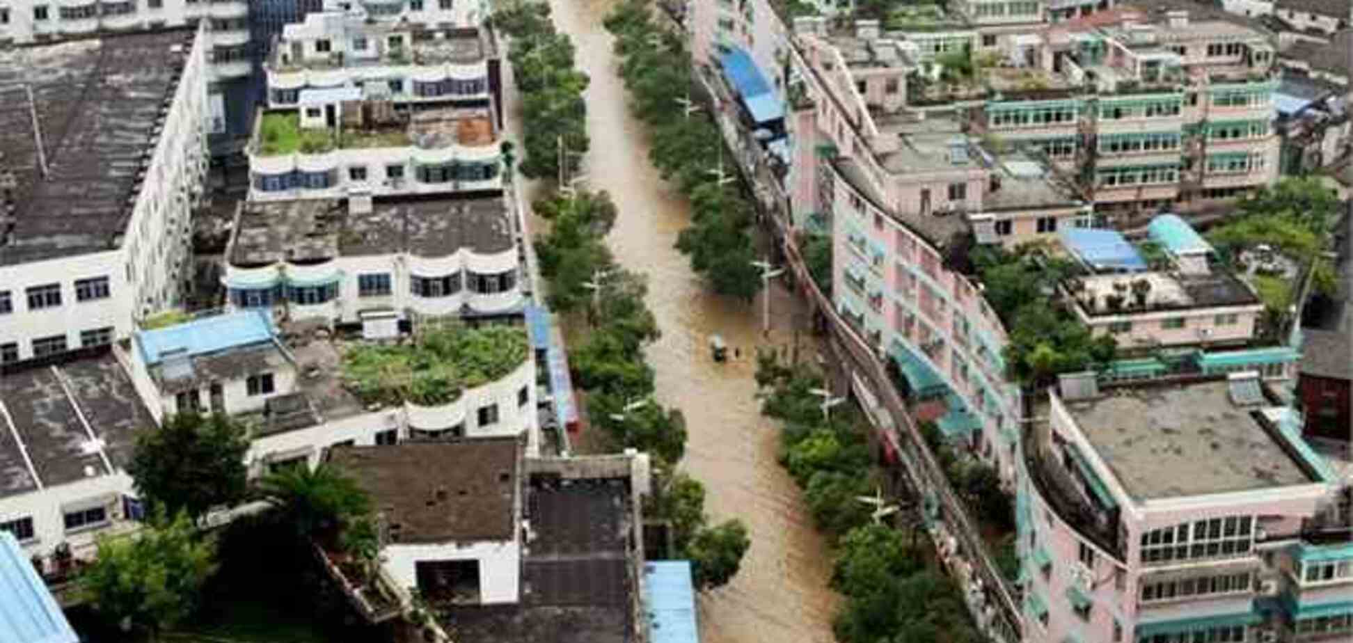 Наводнение в Китае убило уже 25 человек