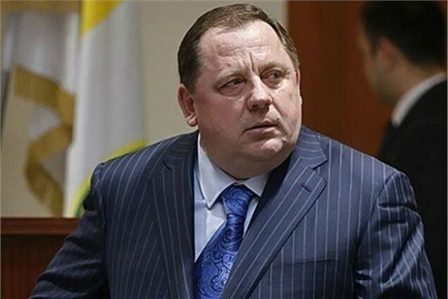 Мельник уехал во Францию к Пискуну - СМИ