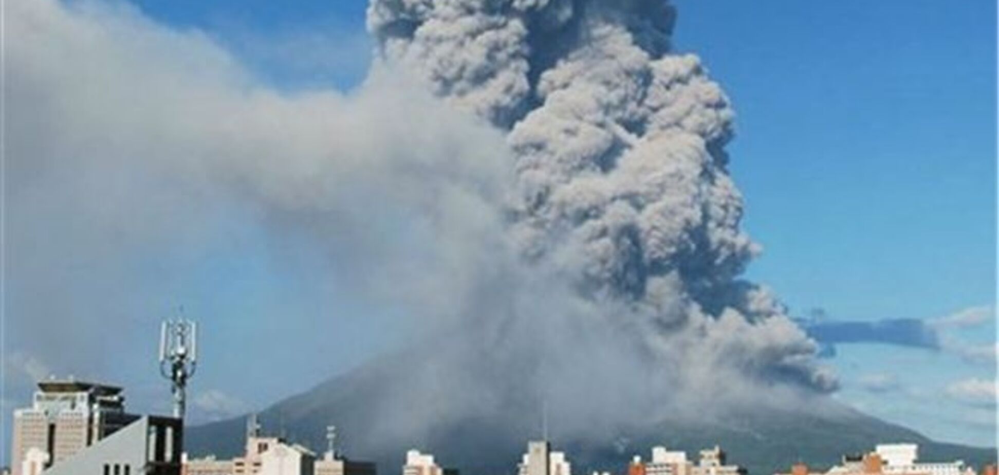 Извержение вулкана превратило японский город в Сайлент Хилл