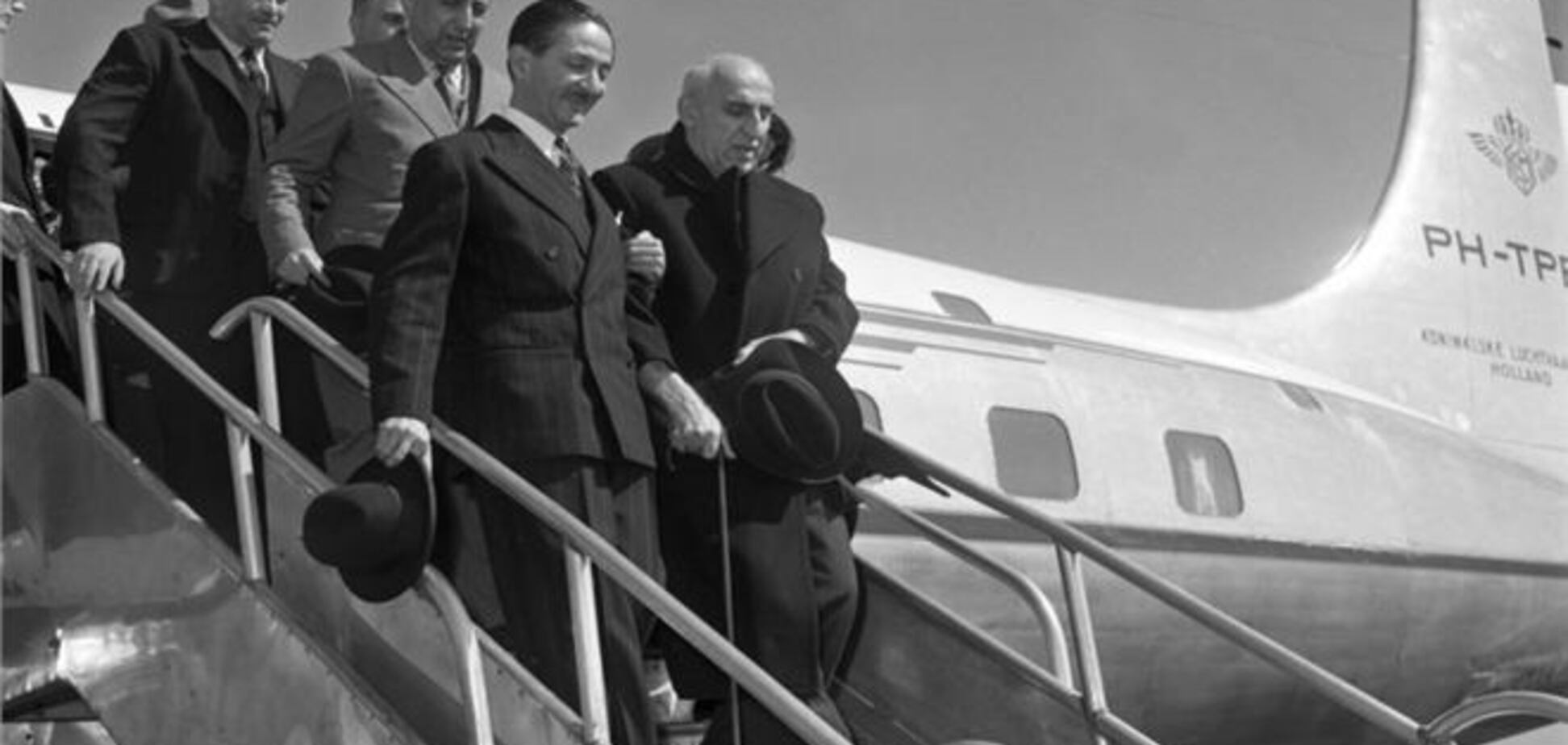 ЦРУ призналось в организации переворота в Иране в 1953 году