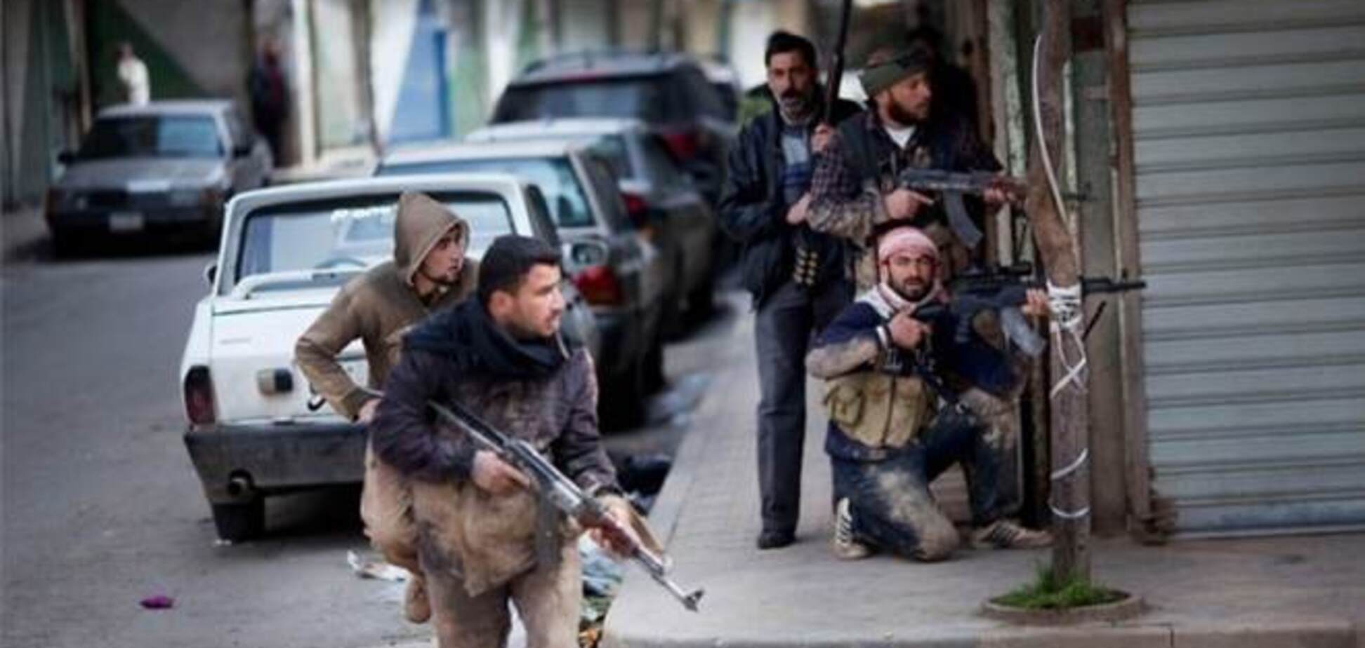 В Сирии на стороне боевиков воюют около 10 тыс. иностранцев  - СМИ