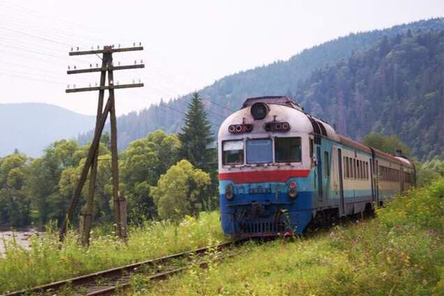 На Черкащині на ходу загорівся потяг