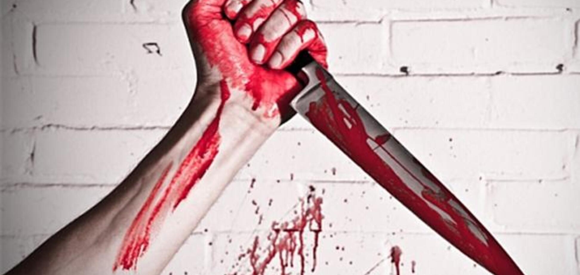 19-річна дівчина до смерті забила ножем жінку похилого кримчанку