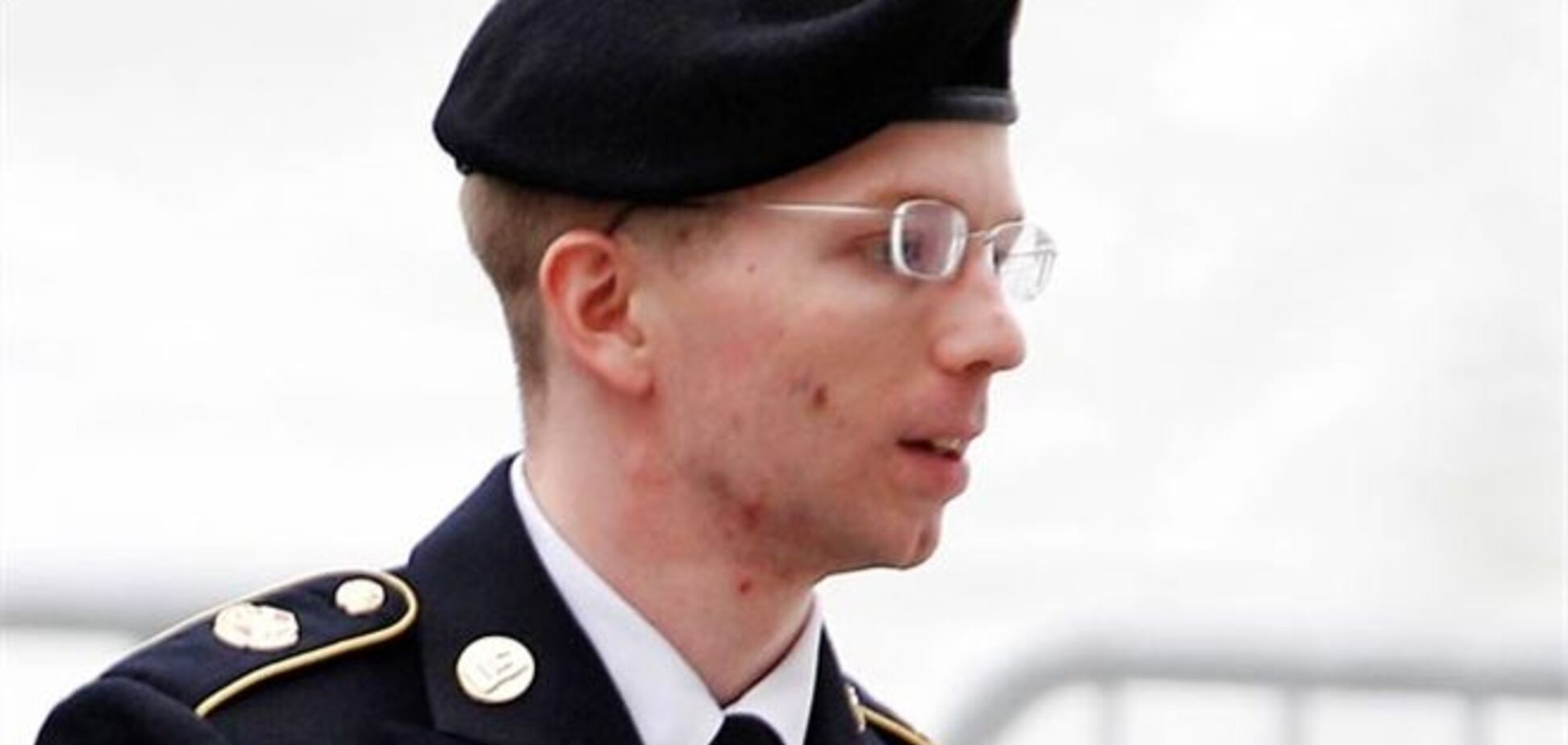 Amnesty просит Обаму смягчить приговор информатору Wikileaks