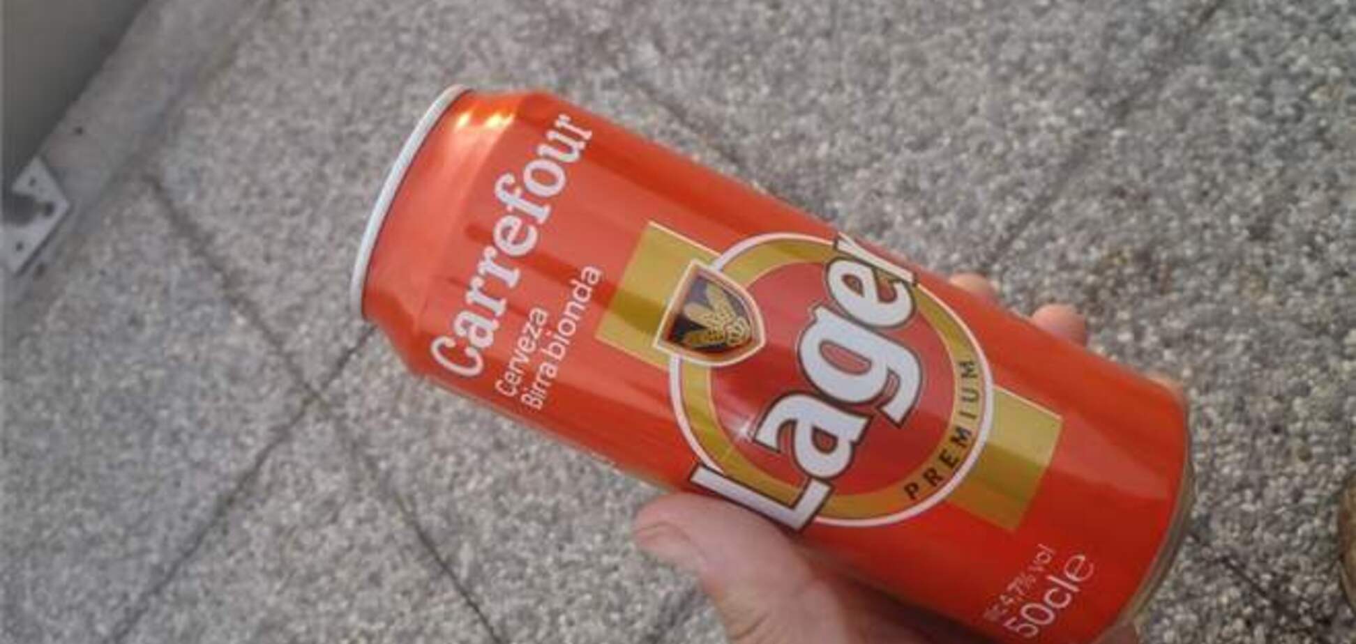 В Днепропетровске пьяные бросались пивом в 'Беркут'