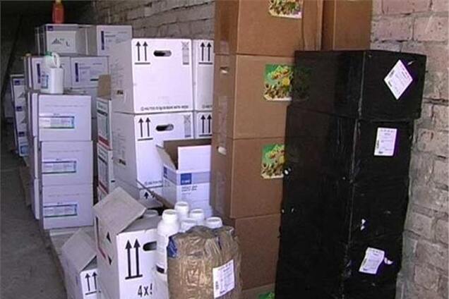 У Херсоні виявили 14 тонн пестицидів, отруйних випарами робочих