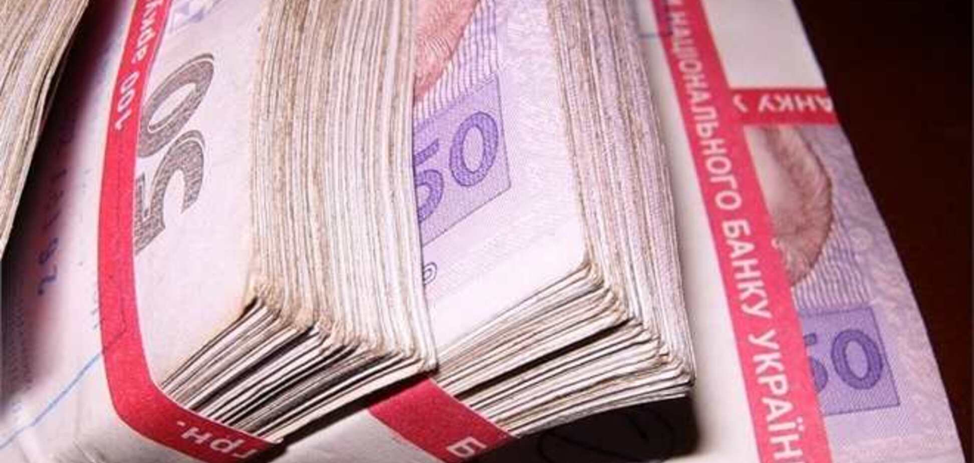 Из-за ошибки банка с киевлянина хотели взять почти 1 млн грн налогов