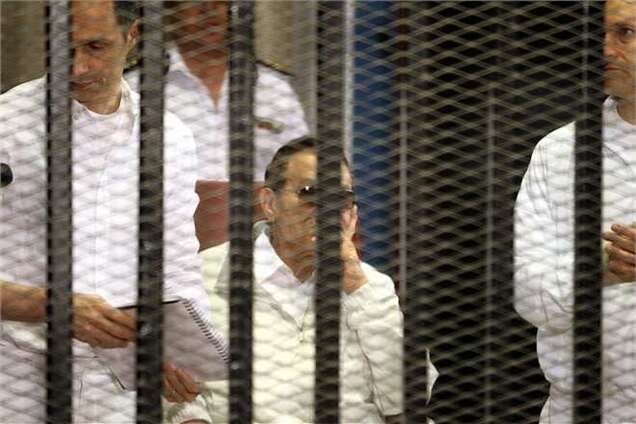 Суд Єгипту відклав слухання у справі Мубарака