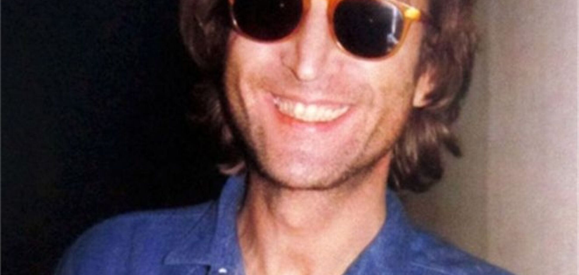 Галстук Джона Леннона ушел на аукционе за 5,6 тыс. долларов