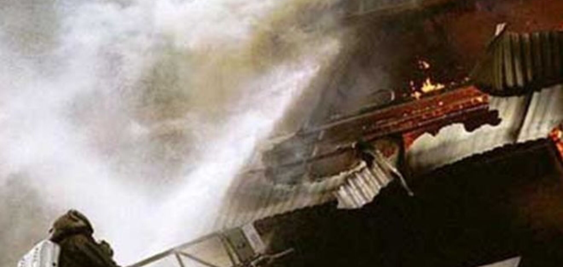 У Запоріжжі спалахнули балкони на чотирьох поверхах висотки