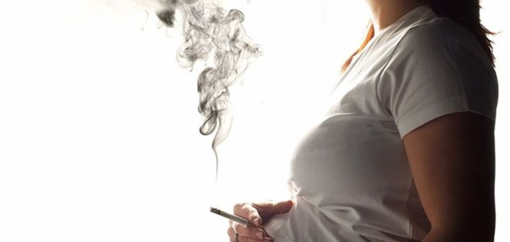 В Эстонии предлагают сажать женщин, курящих при беременности