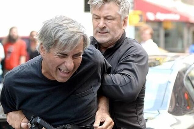 Метод боротьби з папараці від Алека Болдуїна