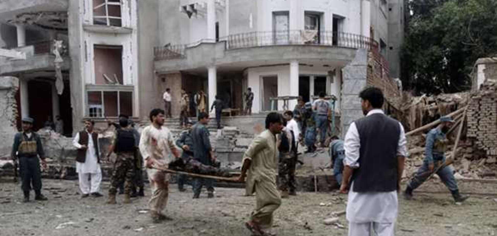 В Афганистане смертники взорвали консульство Индии: погибли дети