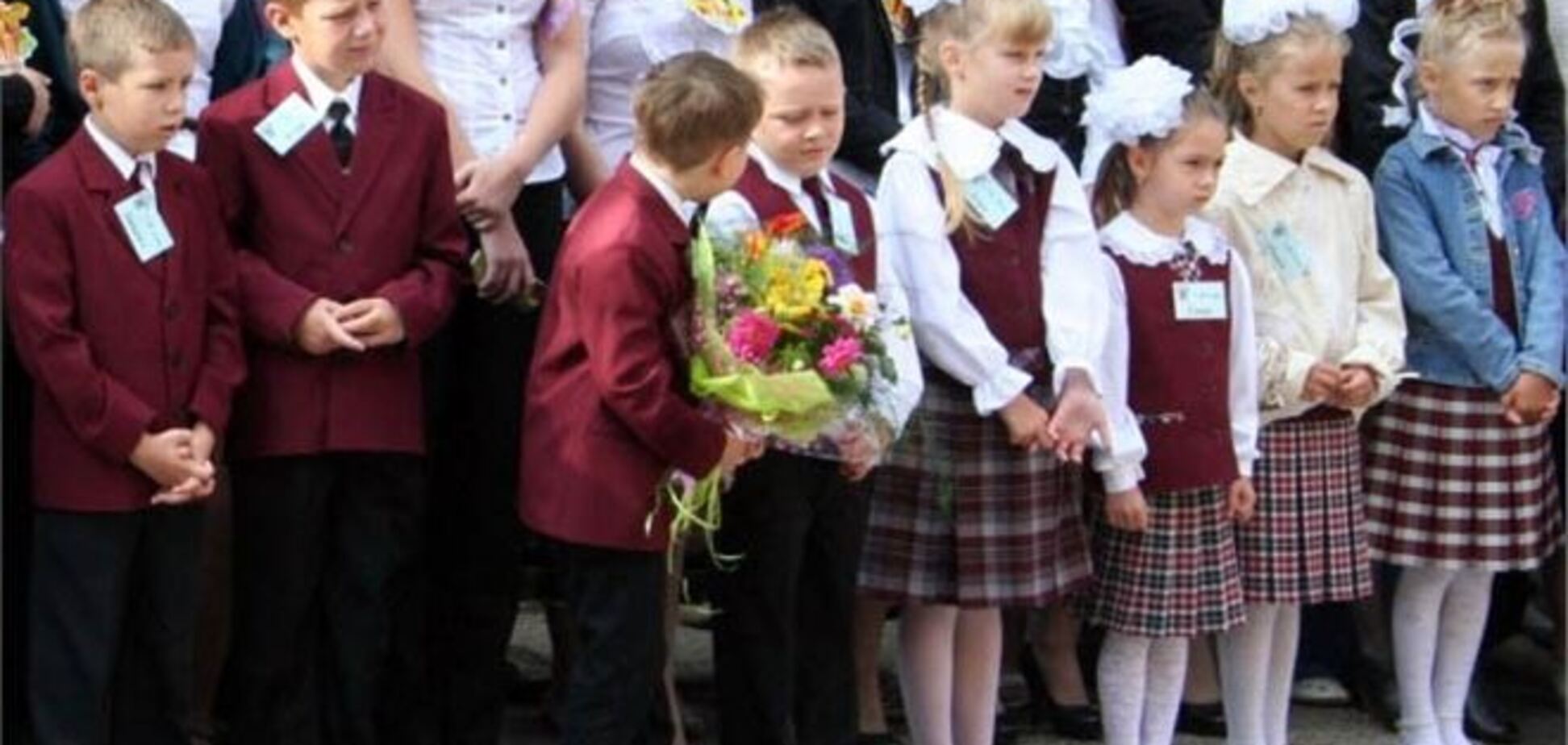 Молдавских школьников обяжут по понедельникам петь гимн 