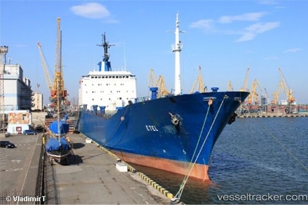 Судно Etel залишається в Лівії під арештом