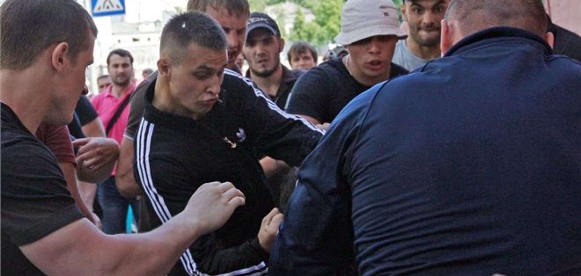 Милиция: Титушко послужил примером для 'парней спортивного телосложения'