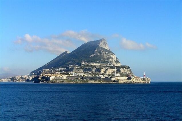 Испания намерена принять меры против Гибралтара