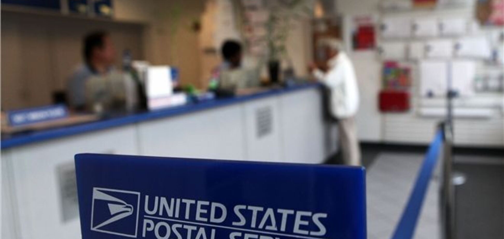 Пошта США зізналася, що фотографує кожен конверт
