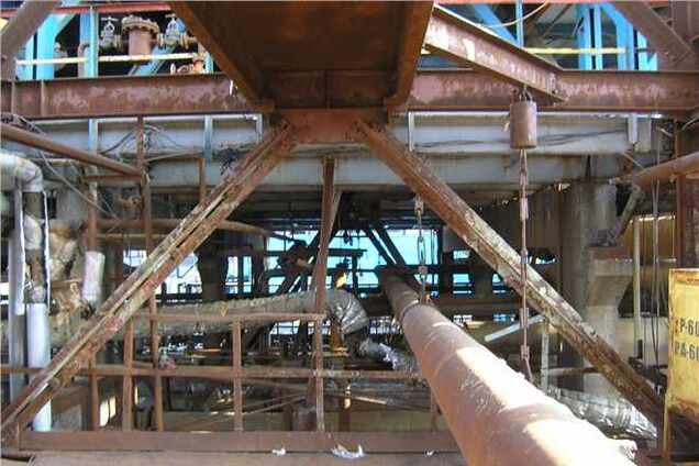 Взрыв на 'Стироле' не угрожает населению - губернатор