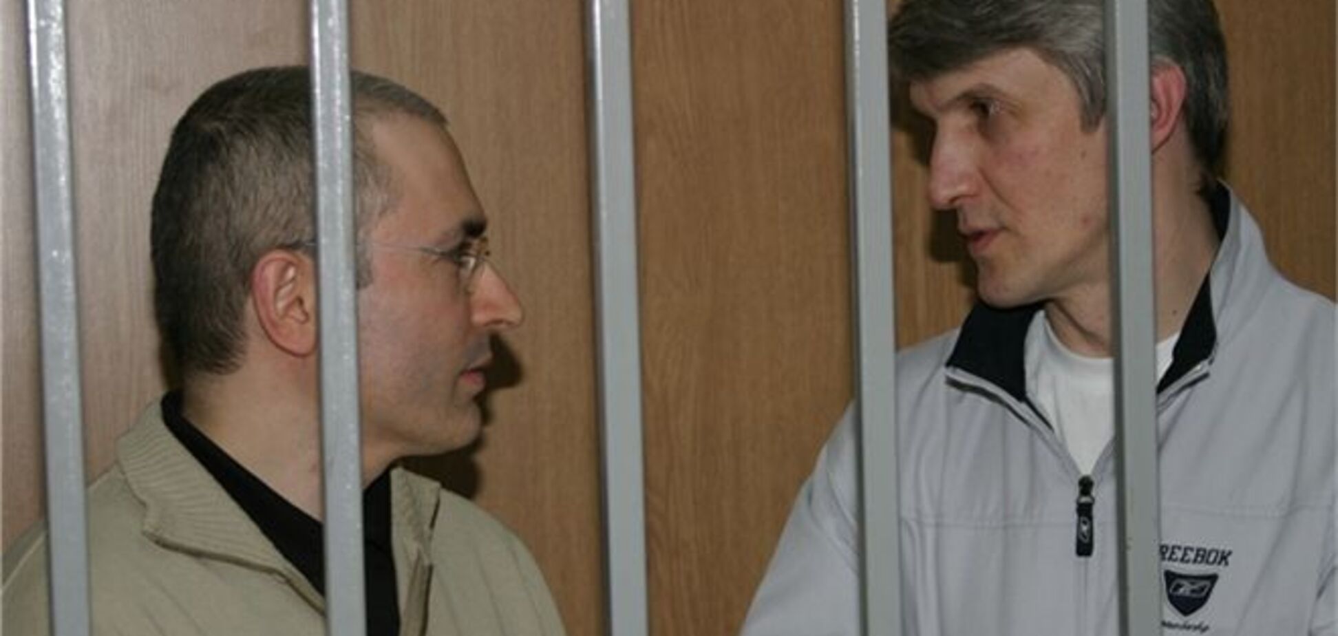 Ходорковский попросил суд освободить его из-под стражи
