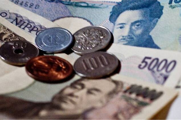 Госдолг Японии впервые превысил 1 квадриллион иен