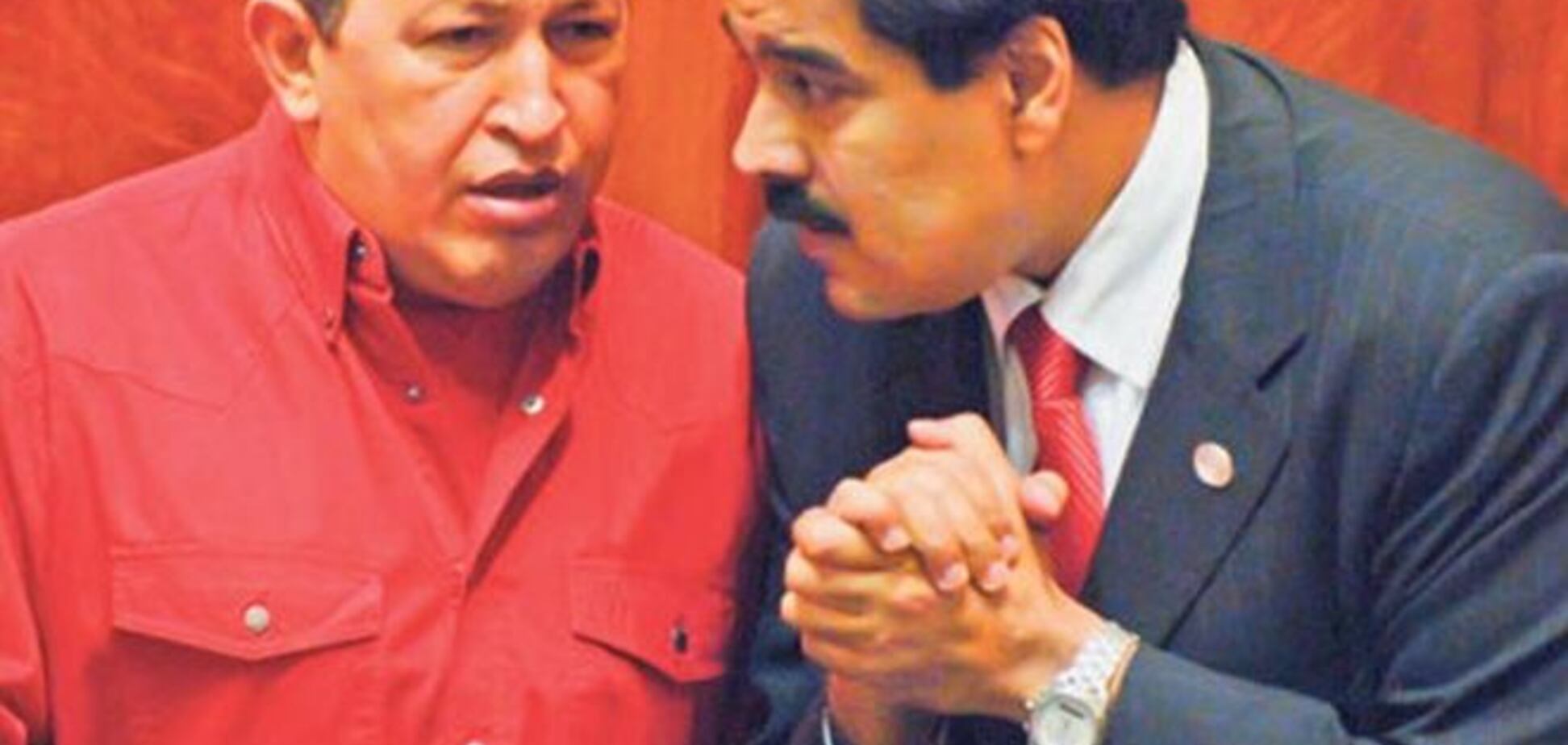 Глава Венесуэлы признался, что часто ночует у могилы Чавеса
