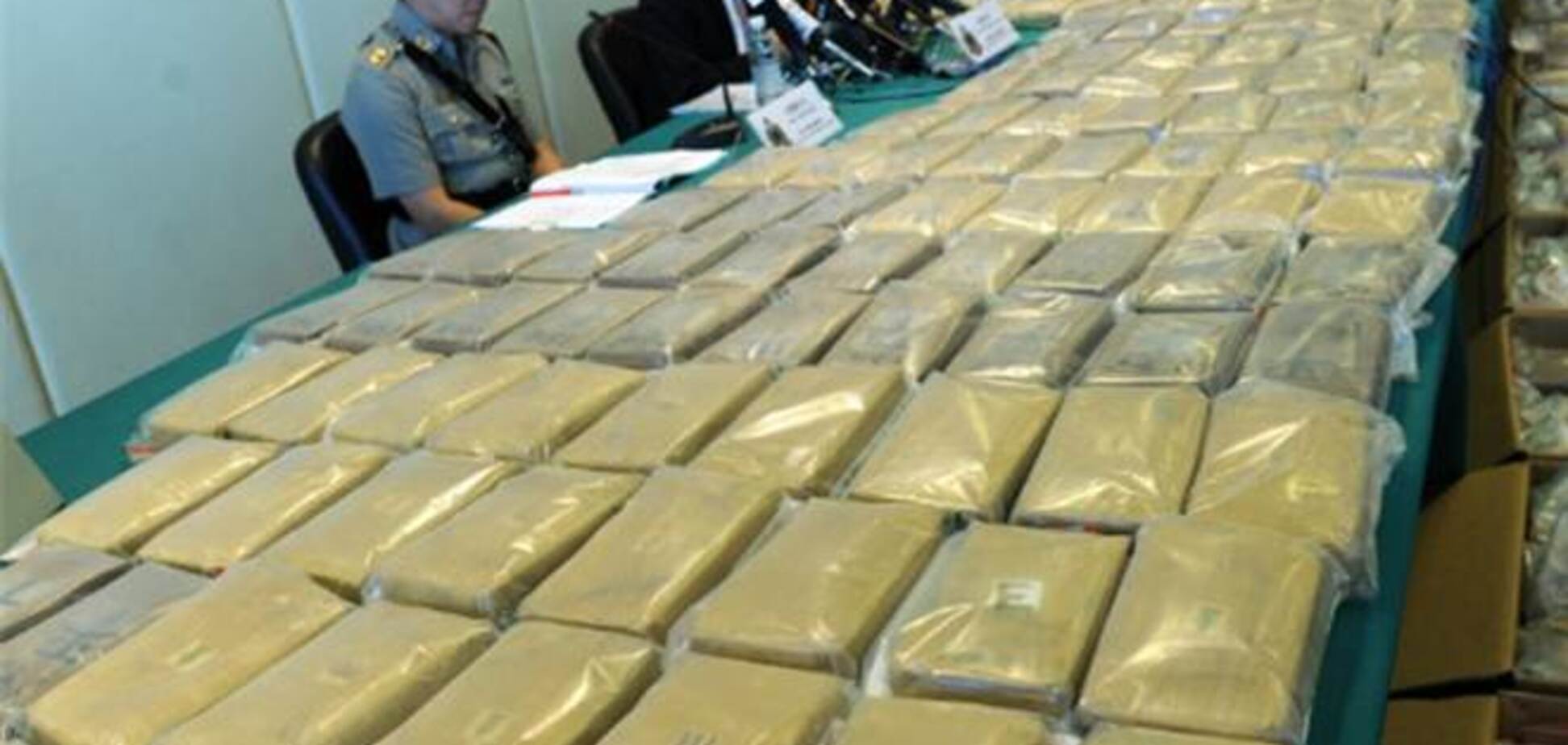 В Еквадорі конфіскували півтонни кокаїну 
