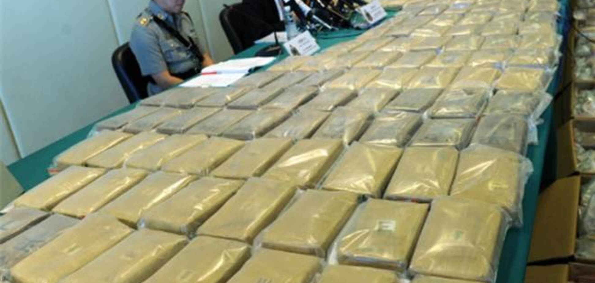 В Эквадоре конфисковали полтонны кокаина