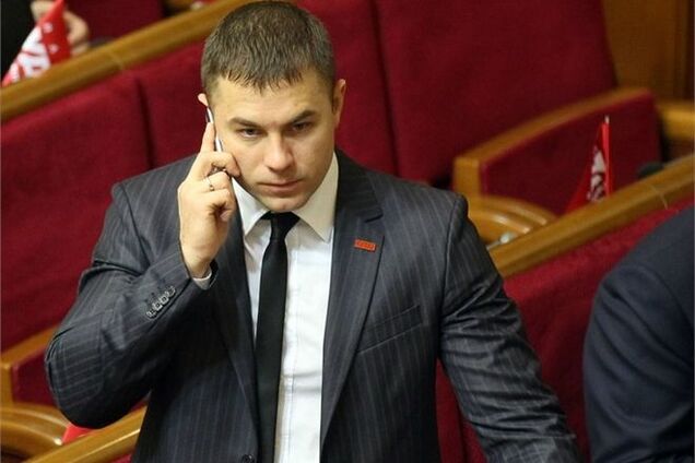 Нардеп Мочков показал накачанное тело