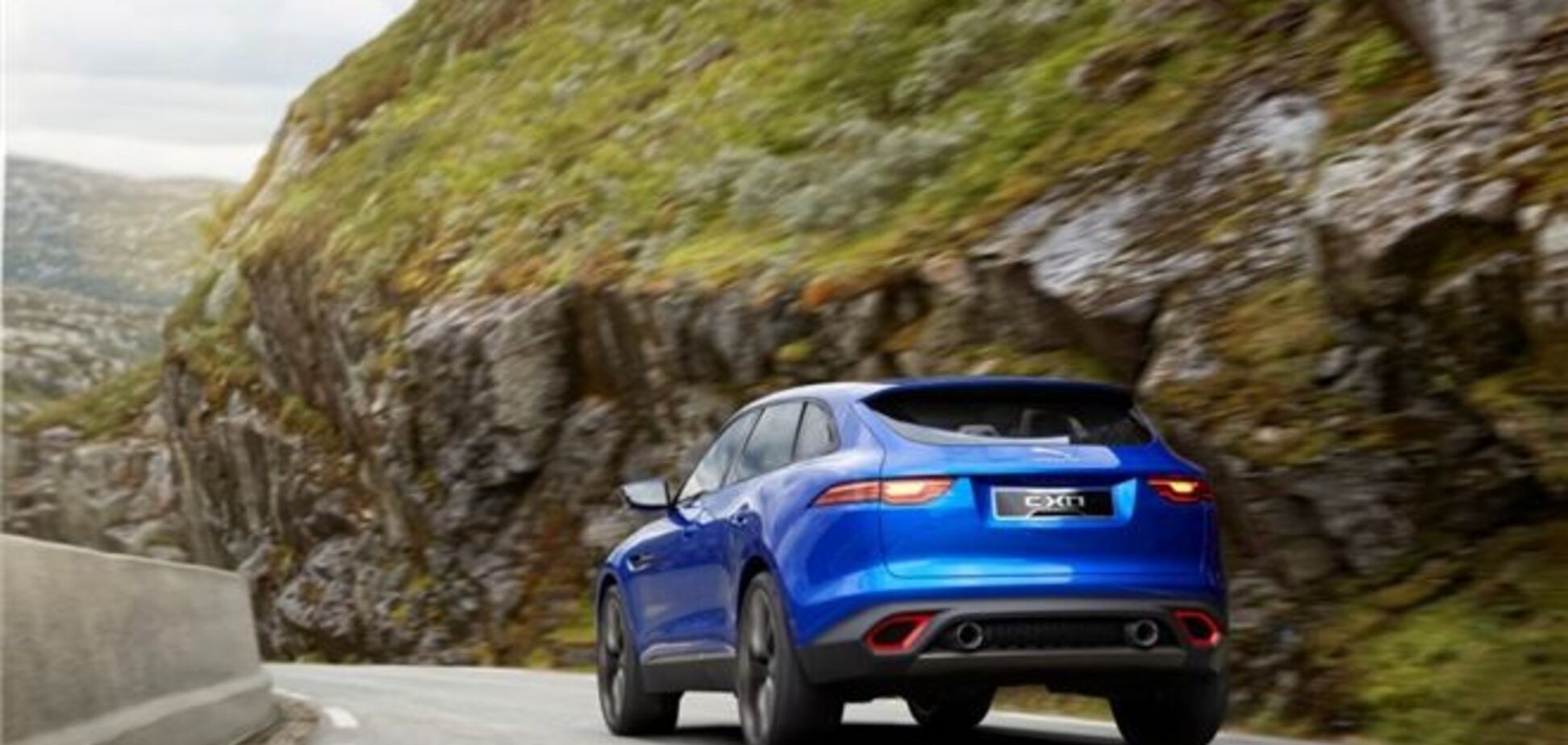 Jaguar представил свой первый кроссовер