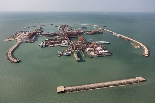 В Каспийском море стартовала разработка крупнейшего месторождения нефти