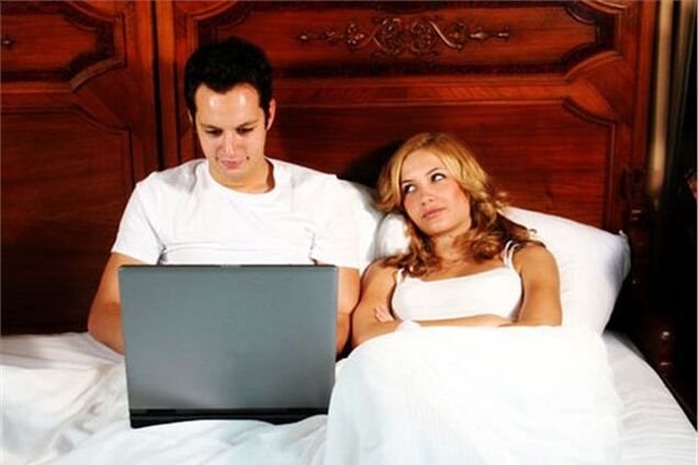 4 фразы, которые нельзя говорить мужьям-трудоголикам