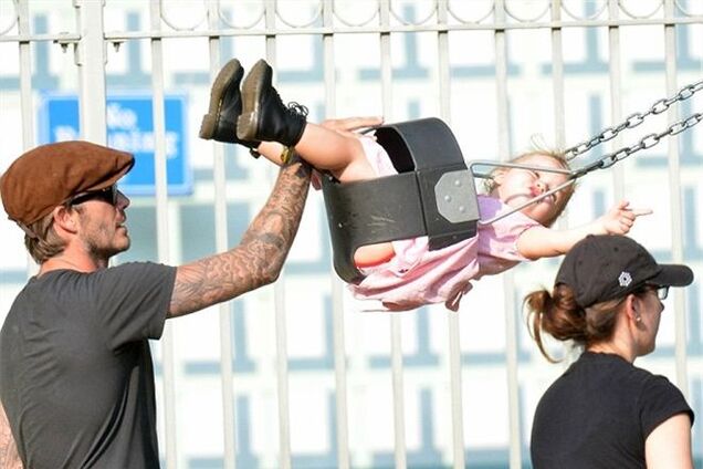 Дэвид Бекхэм растит из Харпер космонавта 