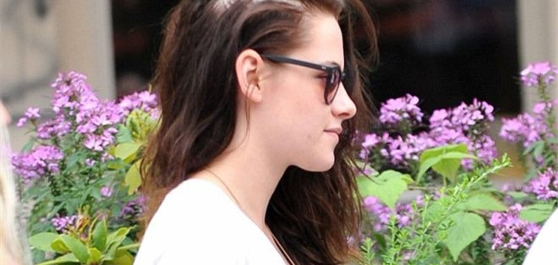 Кристен Стюарт шокировала лысоватым пробором