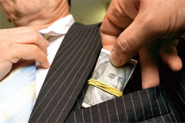 На Тернопольщине мэра уволили из-за коррупции