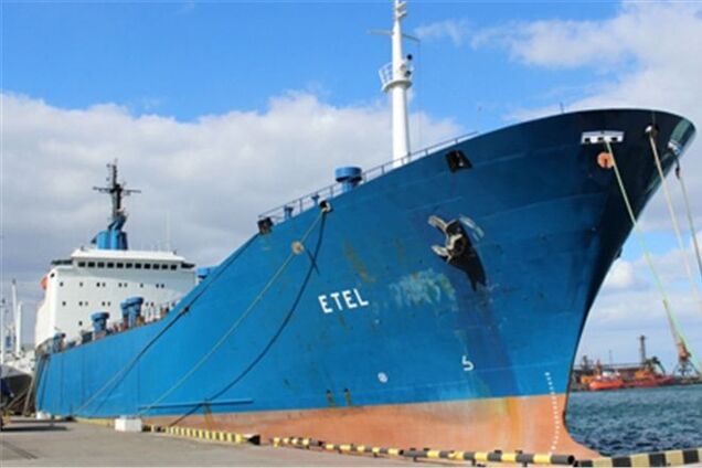 Звільнені в Лівії українські моряки вимагають зарплати у власника судна