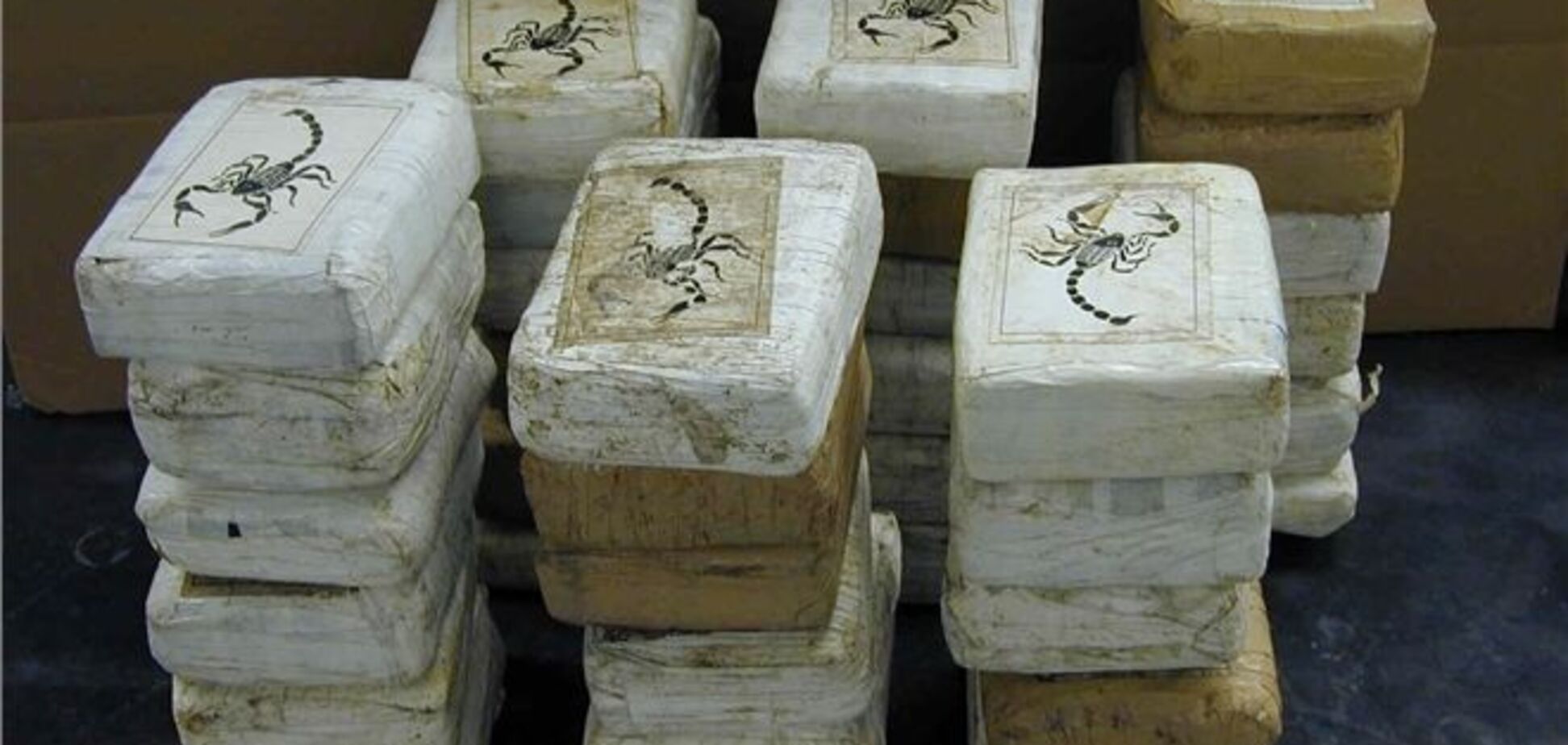 В Колумбии задержана 'беременная' кокаином