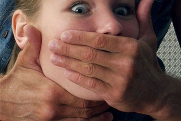 На Миколаївщині хлопчик згвалтував двох сорокарічних жінок