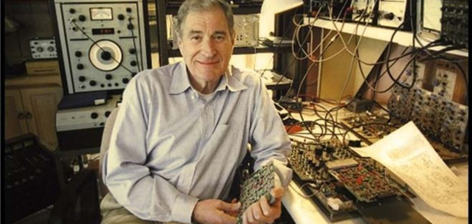 Умер создатель звуковой системы Dolby