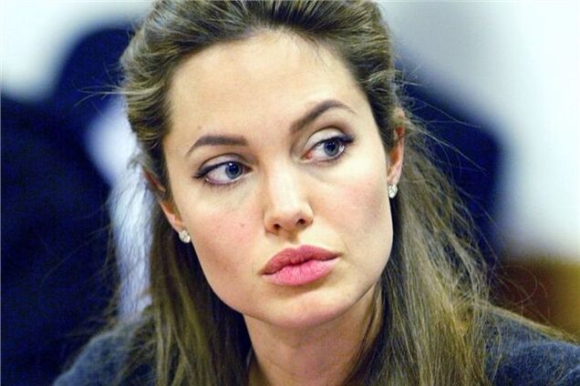 Анджелина Джоли ищет худых мужчин