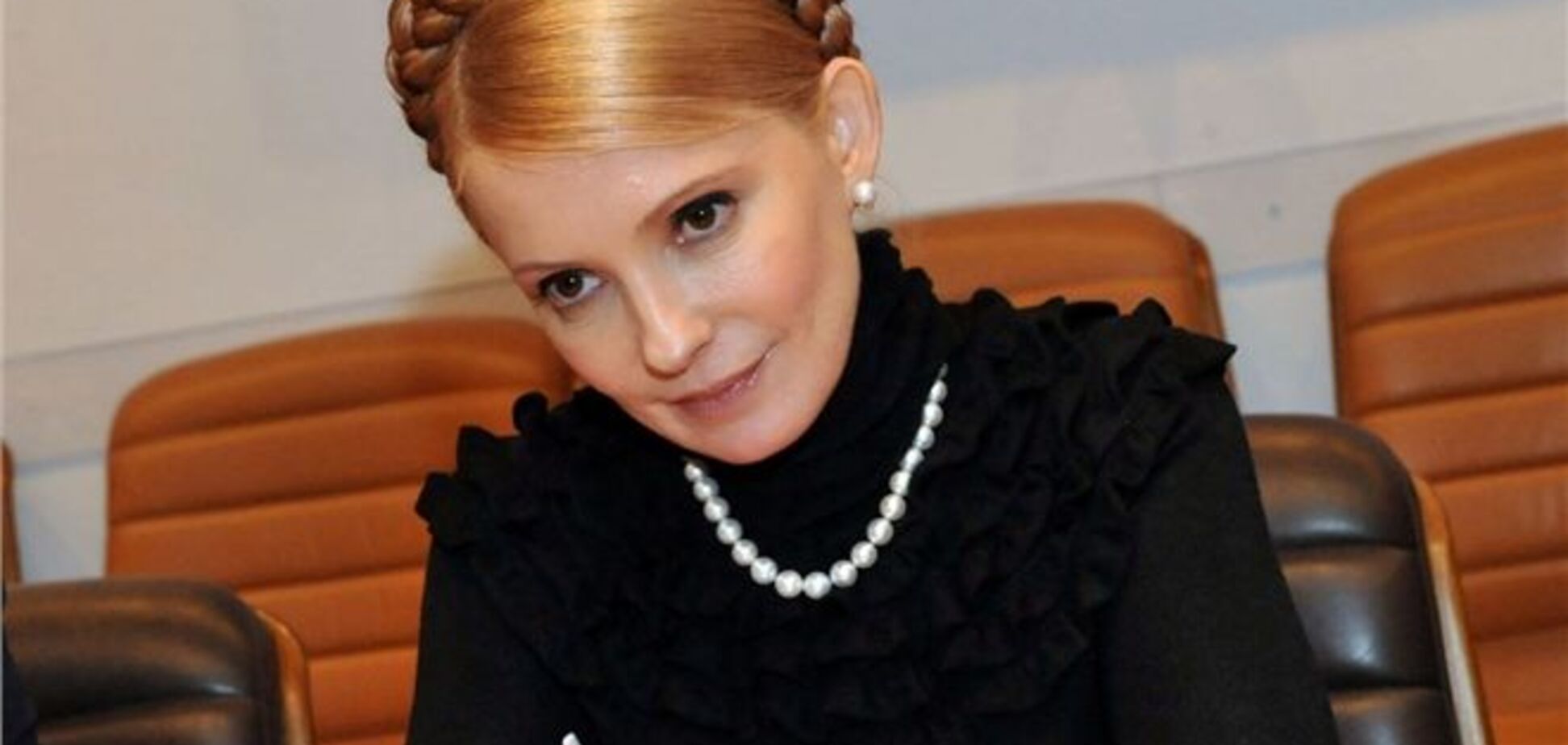 Тимошенко поздравила Януковича с Днем политического сурка