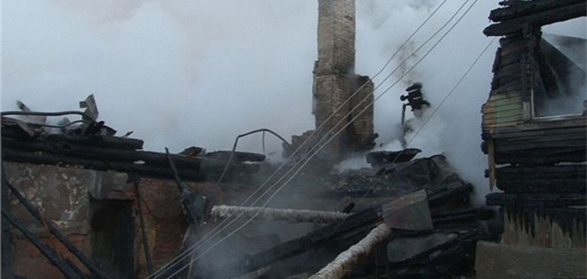Траур по жертвам пожара объявлен в Новгородской области России 16 сентября
