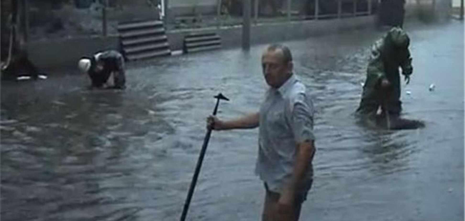 Потоп в Кіровограді: люди ходили по пояс у воді