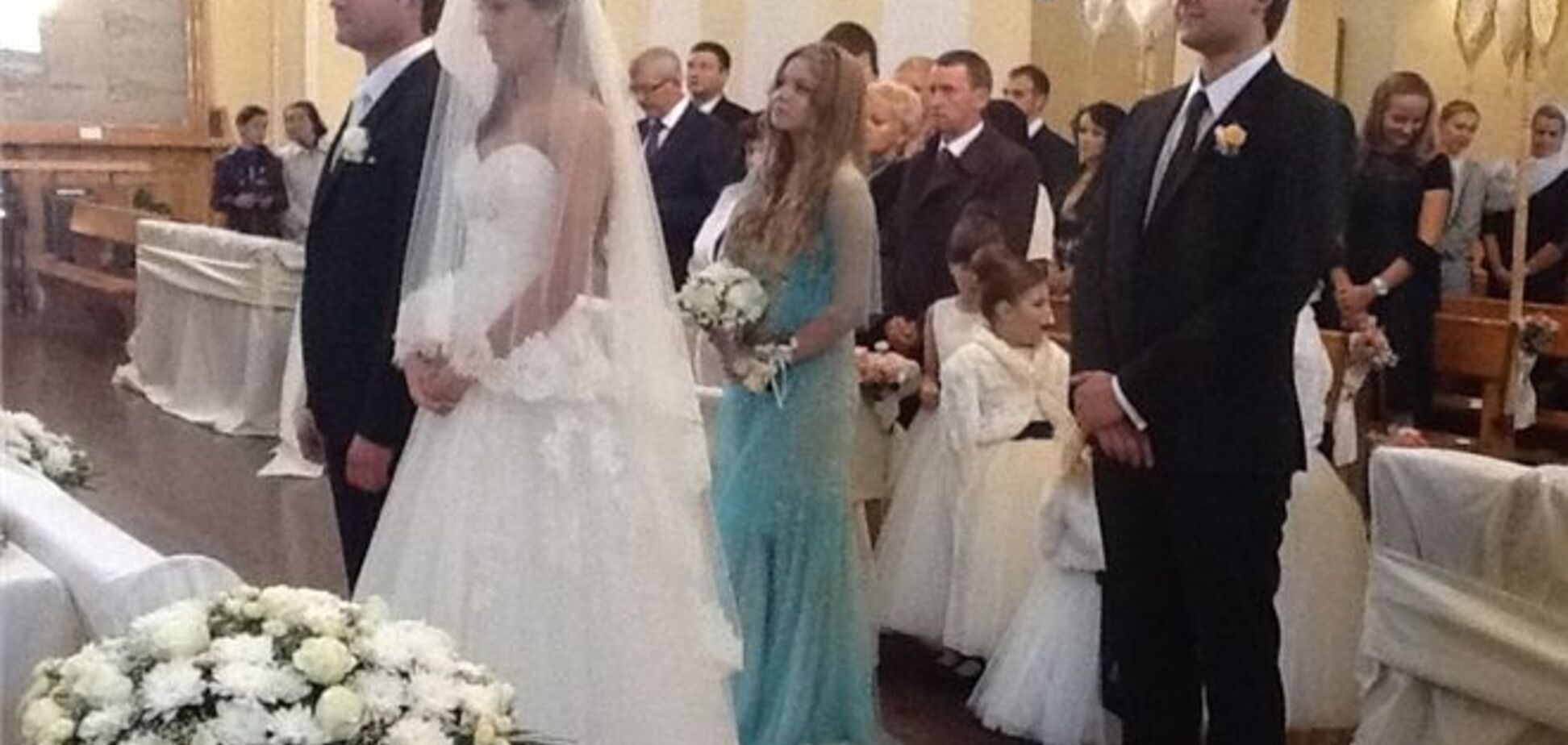 Балога выложил в Facebook фото со свадьбы сына