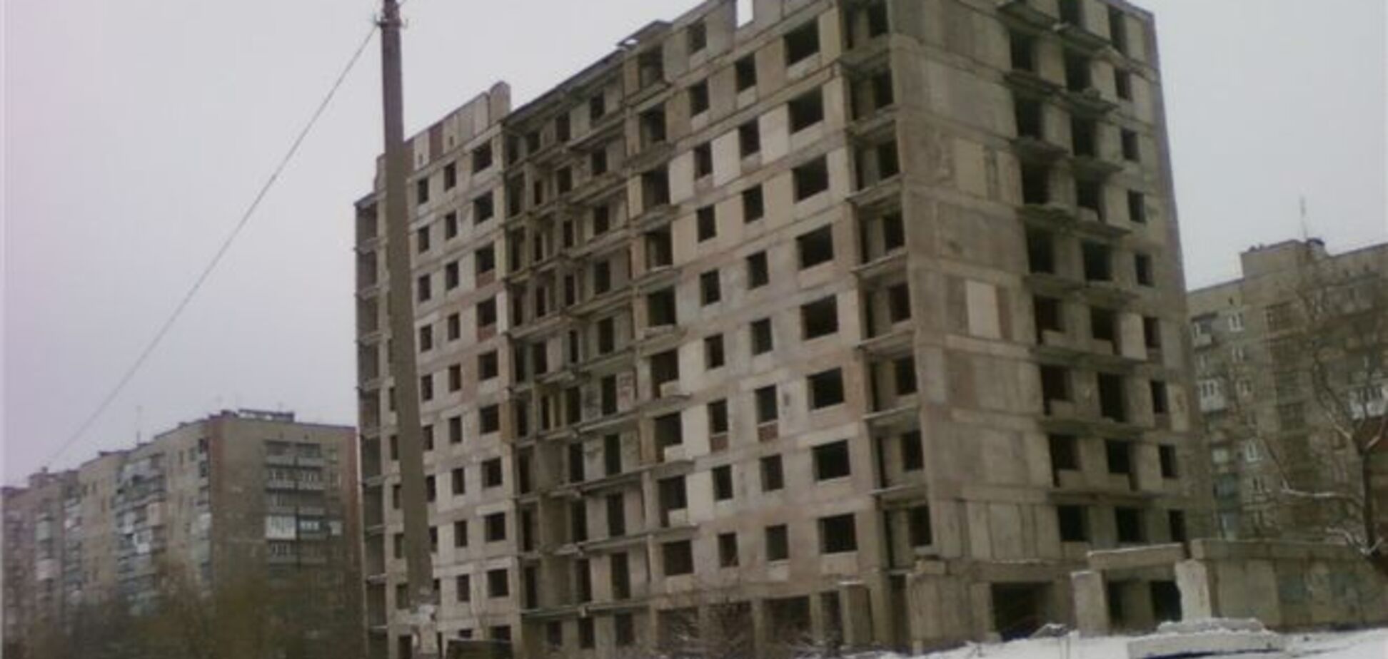 В Енакиево 10-летний мальчик упал с 9-го этажа и остался в сознании