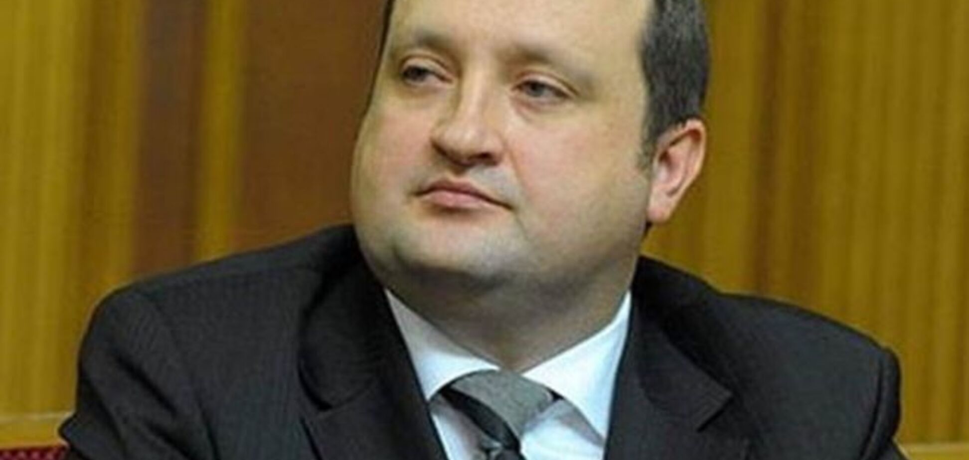 Арбузов поручил возобновить региональные антирейдерские комиссии
